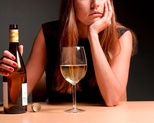 Анонимное лечение женского алкоголизма в Джанком